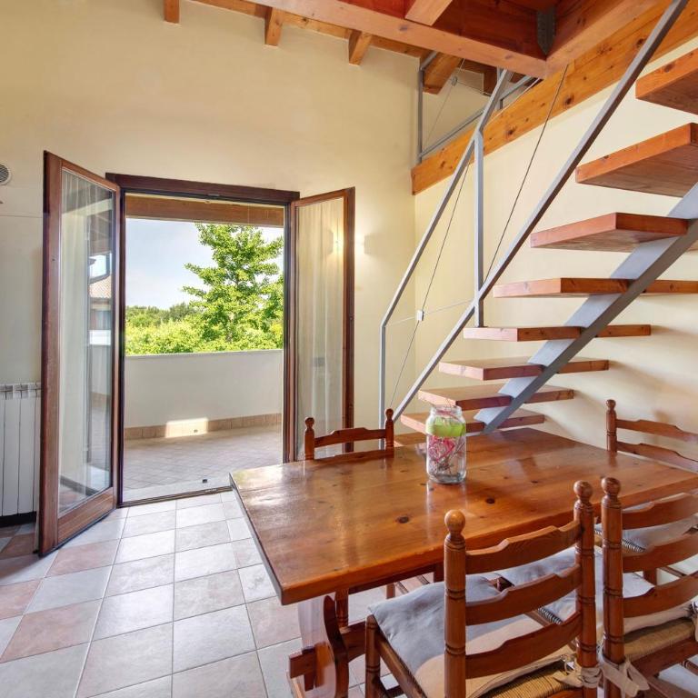 House of the Sun - Appartamento Deluxe con 2 Camere da Letto e Vista Giardino - 8