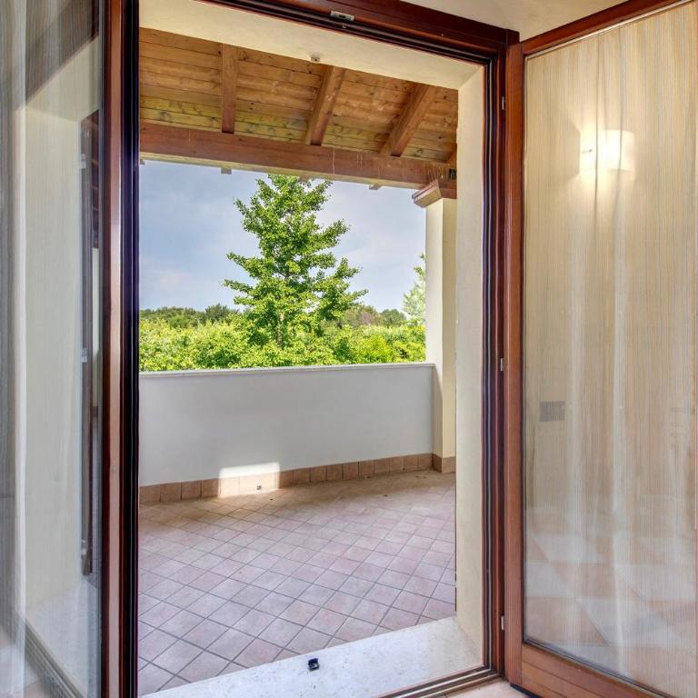 House of the Sun - Appartamento Deluxe con 2 Camere da Letto e Vista Giardino - 16