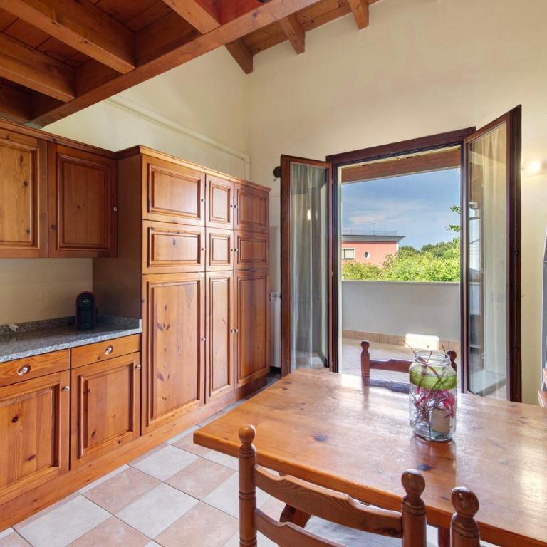 House of the Sun - Appartamento Deluxe con 2 Camere da Letto e Vista Giardino - 2