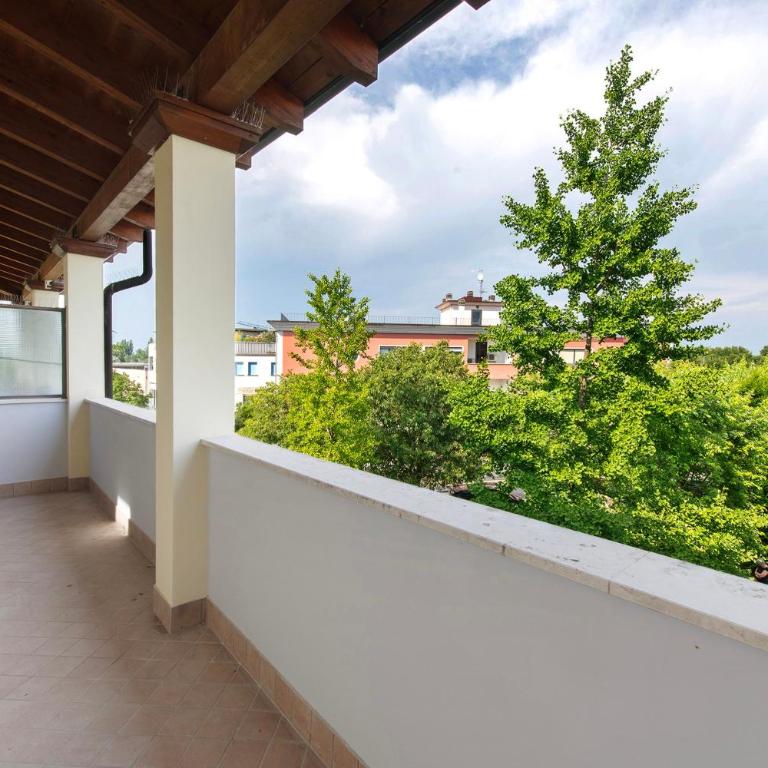 House of the Sun - Appartamento Deluxe con 2 Camere da Letto e Vista Giardino - 21