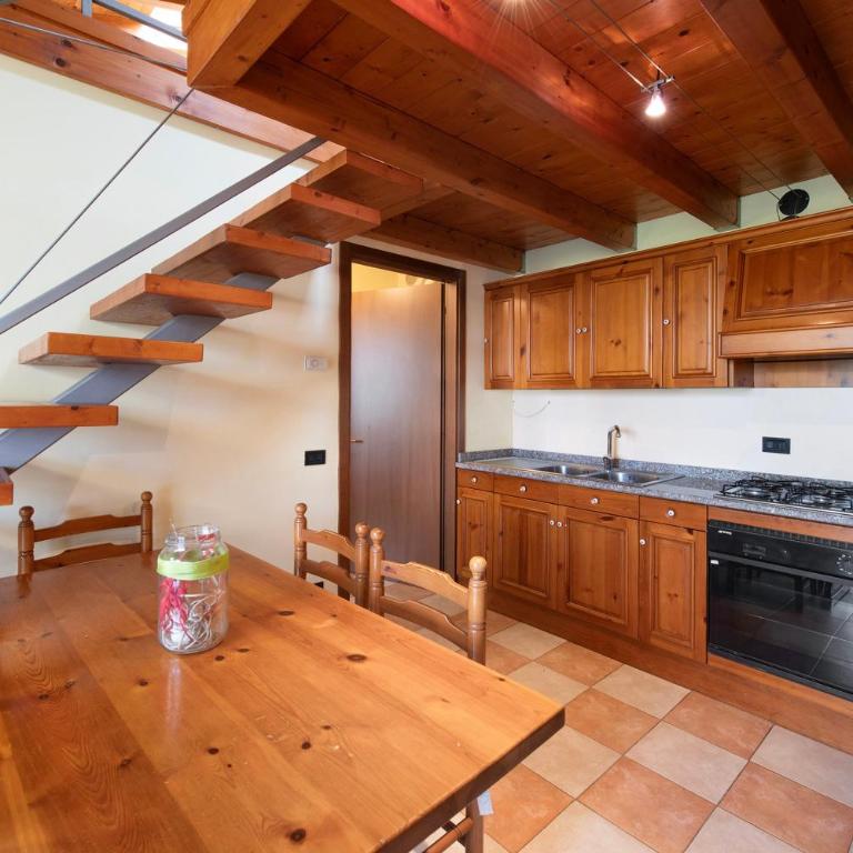 House of the Sun - Appartamento Deluxe con 2 Camere da Letto e Vista Giardino - 5