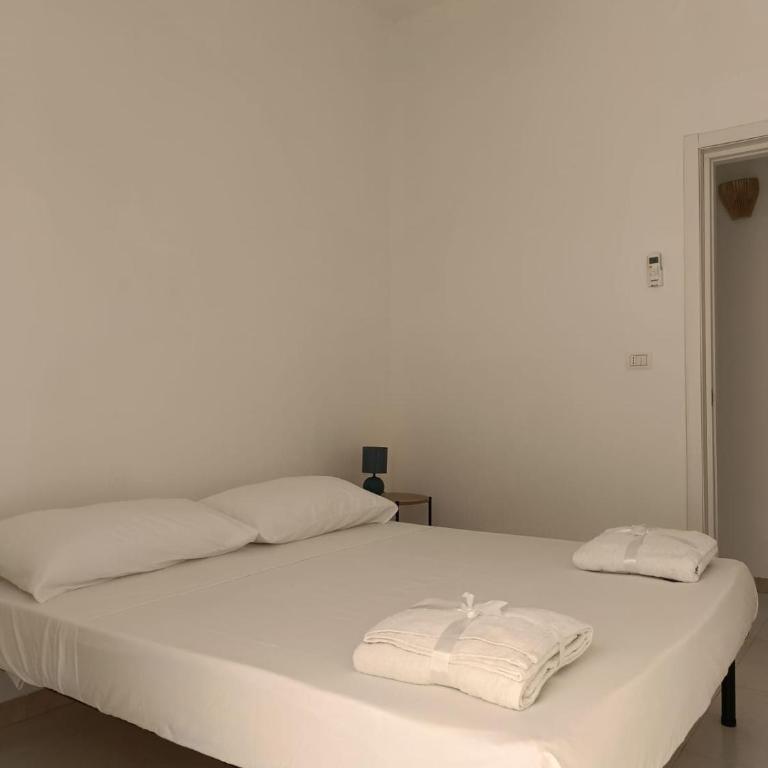Casina Serafina, vista mare Torre dell'orso - Appartamento con 2 Camere da Letto - 8