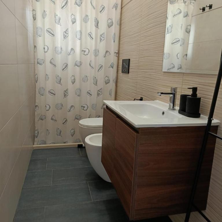 Casina Serafina, vista mare Torre dell'orso - Appartamento con 2 Camere da Letto - 11