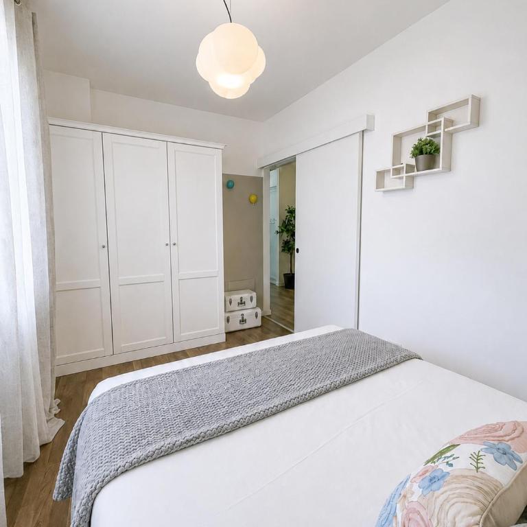 Bilocale Desenzanino con Terrazza Vista Giardino a 1 minuto dalla Spiaggia - Appartamento con 1 Camera da Letto - 12