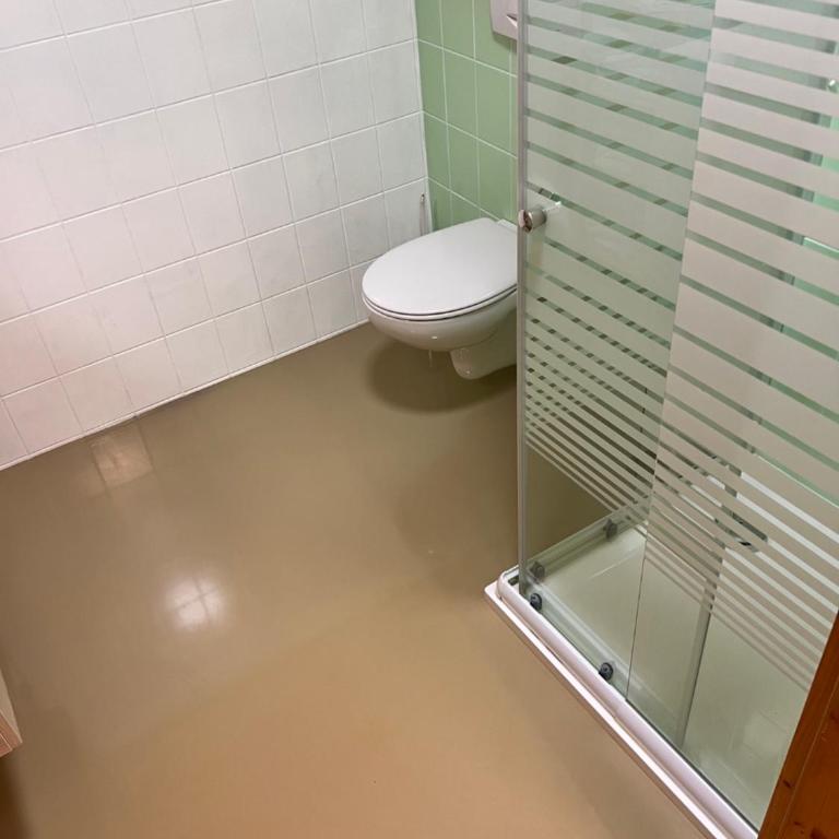 Mentebauer Traudi's Ferienhof - Dreibettzimmer mit Dusche - 6