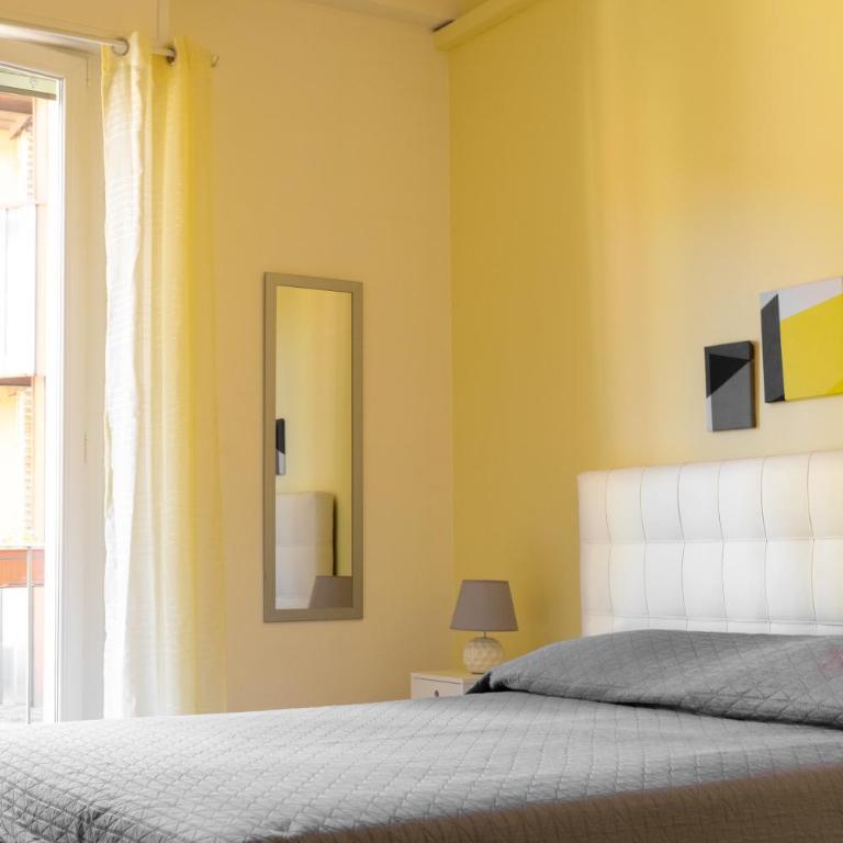 San Felice Central Room - Camera Matrimoniale con Balcone - 11