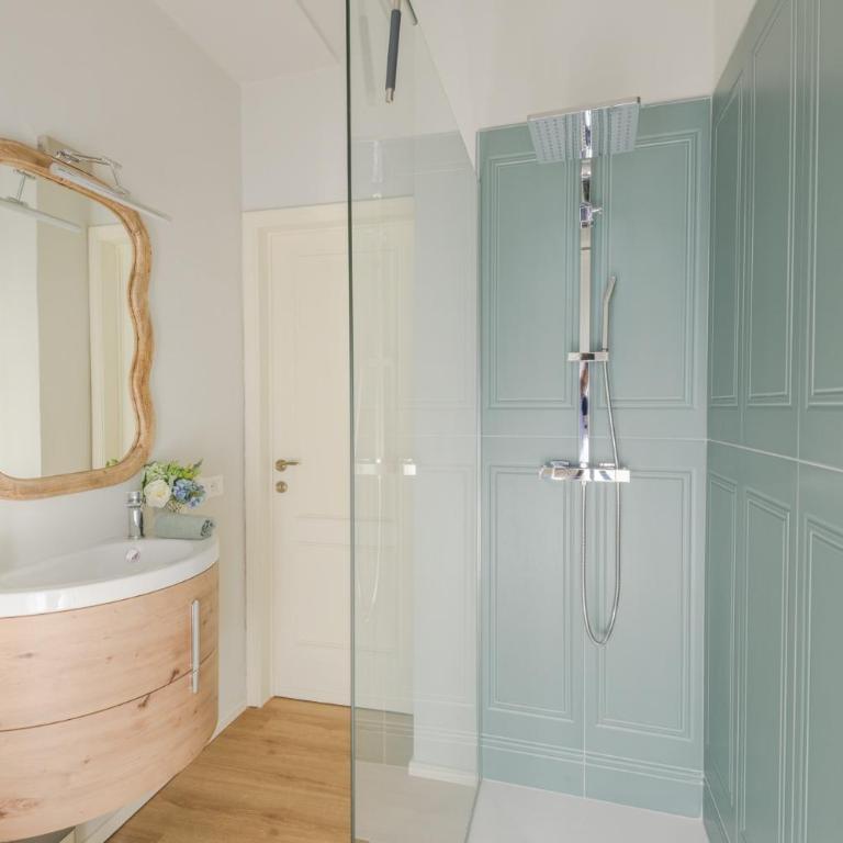 The East Lawn Apartment - Appartamento Premium con 3 Camere da Letto e Balcone - 25