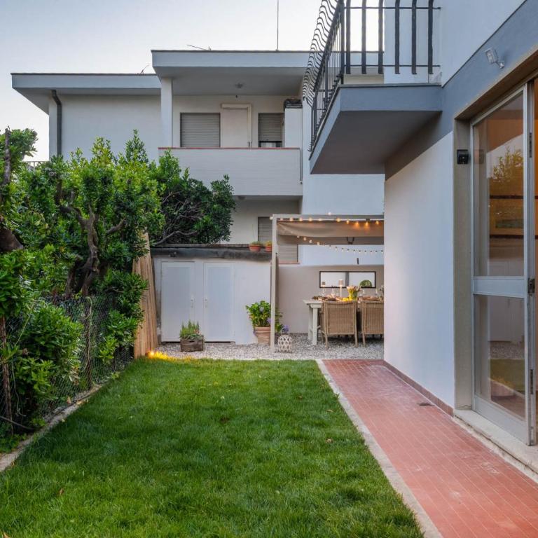The East Lawn Apartment - Appartamento Premium con 3 Camere da Letto e Balcone - 57
