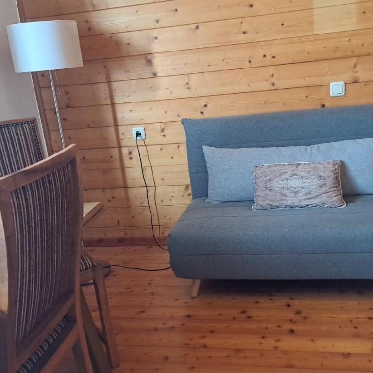 Mentebauer Traudi's Ferienhof - Dreibettzimmer mit Dusche - 8