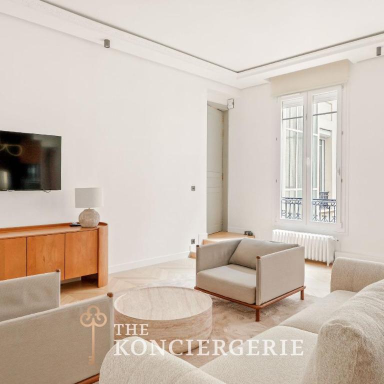 LE BEAU CHAMPS-ELYSEES - Luxury Apartment, AIR COND, LIFT - Appartement - 18