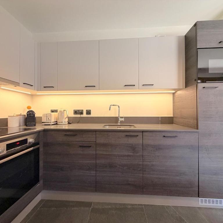 Superbe T3 cosy et spacieux avec garage - Apartment mit 2 Schlafzimmern und Balkon - 30