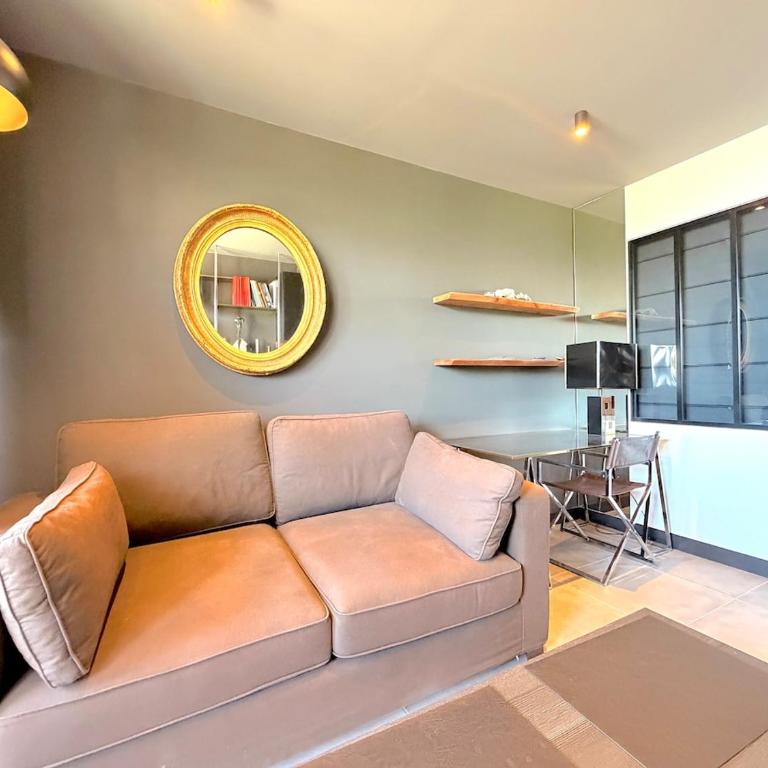 Vrai cocon en centre-ville avec jolie vue - Apartment mit 1 Schlafzimmer, Balkon und Bergblick - 9