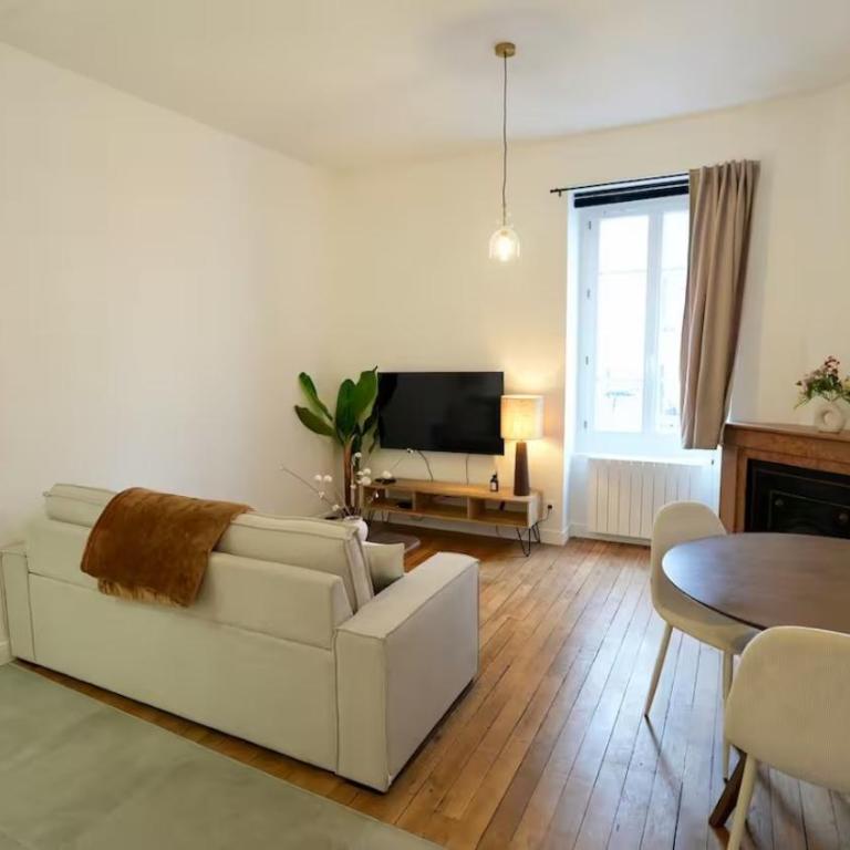 Berthelot Design au pied du tram et proche métro - Apartment mit 1 Schlafzimmer - 3
