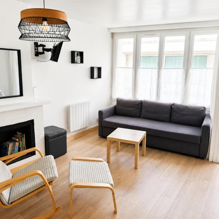 Plage à 100 m, tout à pied, linge et ménage inclus - Three-Bedroom Apartment - 12