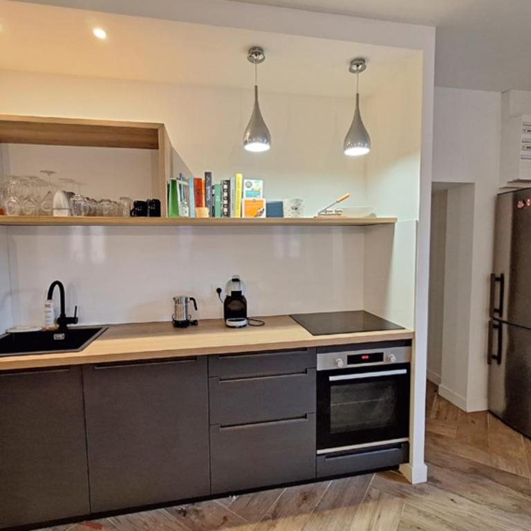Appartement rue piétonne de Bourg-Saint-Maurice - Appartement - 12