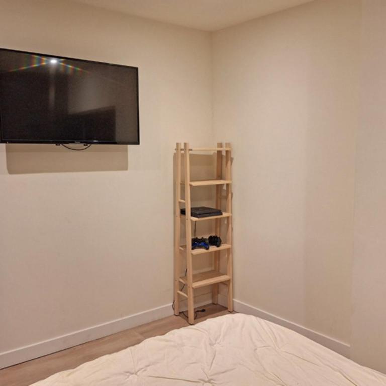 Appartement rue piétonne de Bourg-Saint-Maurice - Appartement - 14