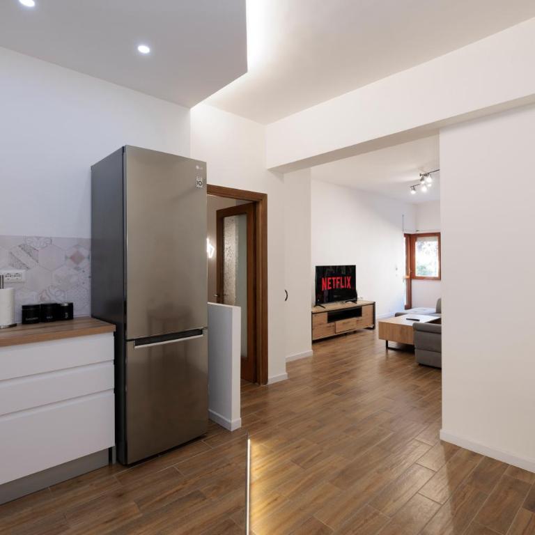 ArticOstia - Appartamento con 2 Camere da Letto - 2