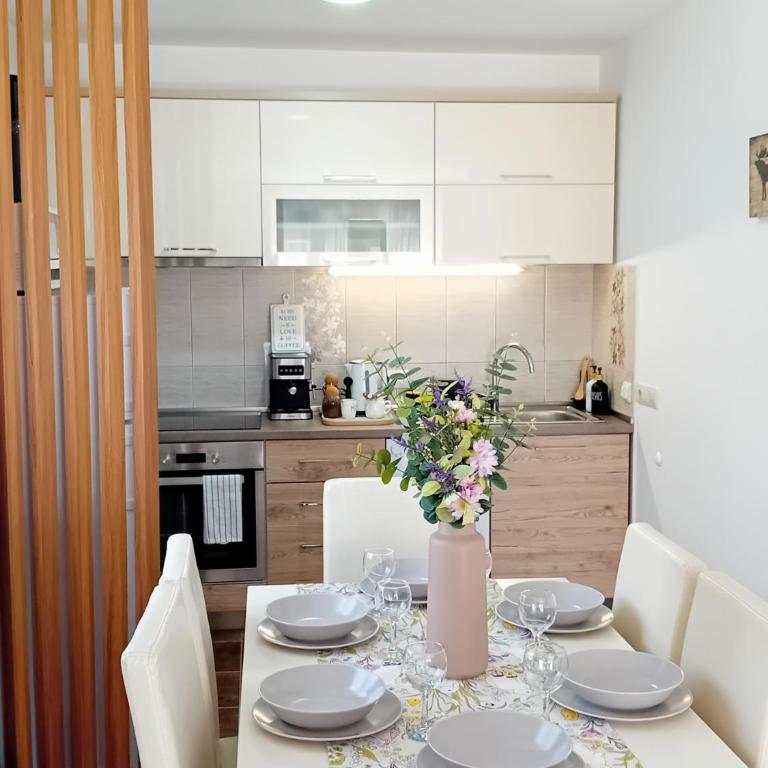 Durmitor Sunstone - Three-Bedroom Villa - 4