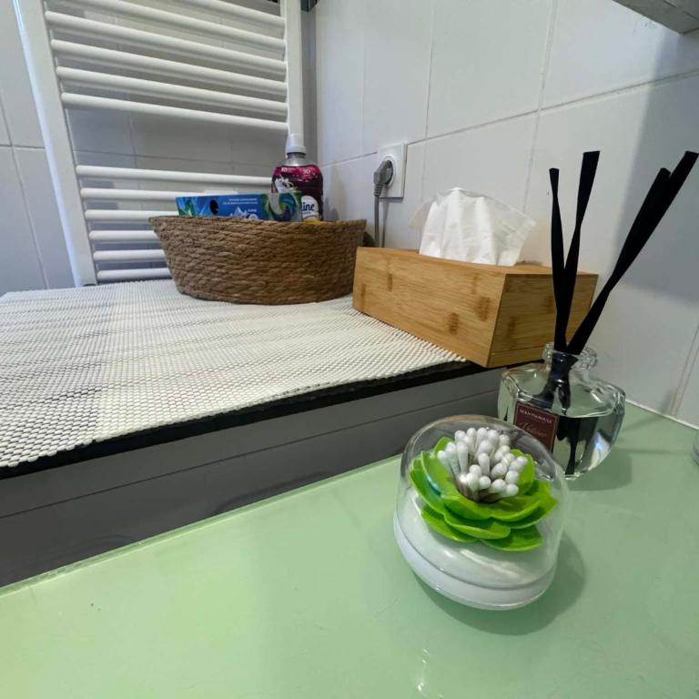 Appartement moderne avec terrasse, parking et clim - Apartamento de 1 dormitorio - 8