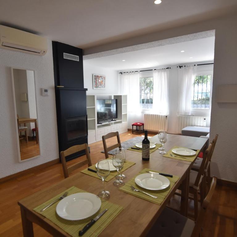 Empuriabrava Byblos Acogedora casa con jardín privado y piscina comunitaria en Empuriabrava Costa Brava - Casa de 2 dormitorios - 20