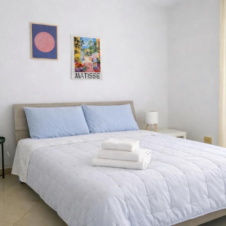 Il balcone su Gisira Apartment - casa a Catania - Two-Bedroom Apartment - 1