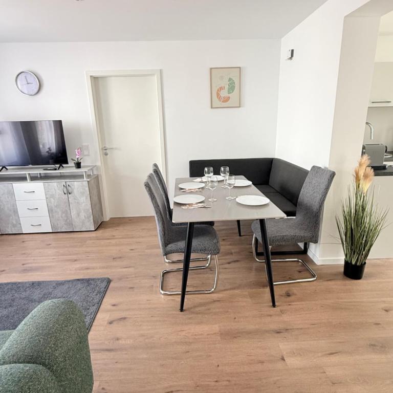 Neues City-Apartment nahe der Fuggerei I Stellplatz I frisch renoviert I Zentrumnähe - Appartamento con 2 Camere da Letto e Terrazza - 8