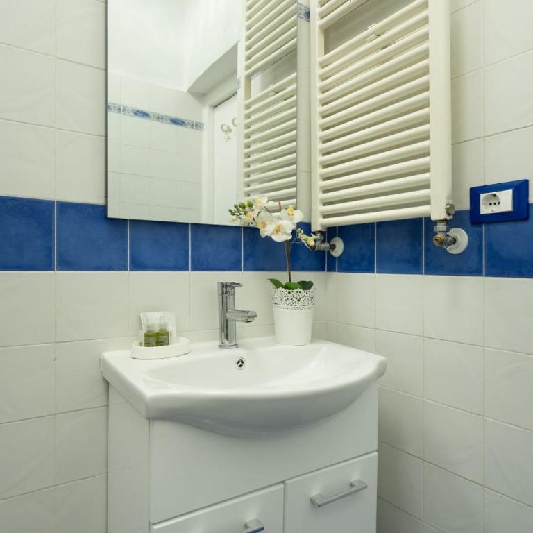 Ponte Vecchio Charming Flat- restyling june 2026 - One-Bedroom Apartment - 20