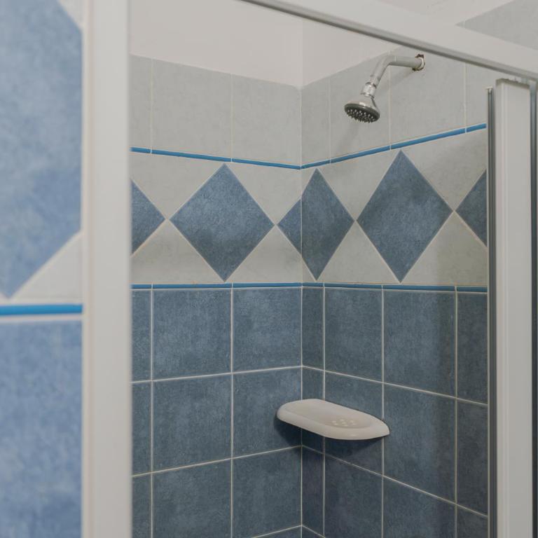 Camping Villaggio Egad - Quadruple Room - 1