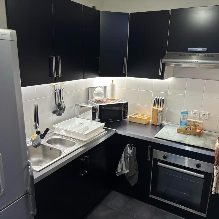 Appartement moderne avec terrasse, parking et clim - Apartamento de 1 dormitorio - 22