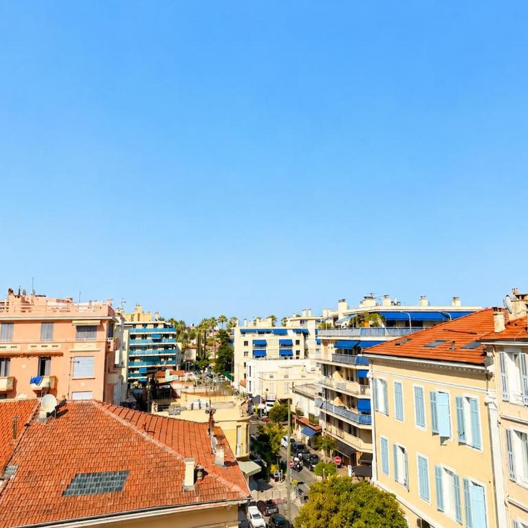 Central and 2 steps from Golfe-Juan beach - Apartment mit 2 Schlafzimmern - 6