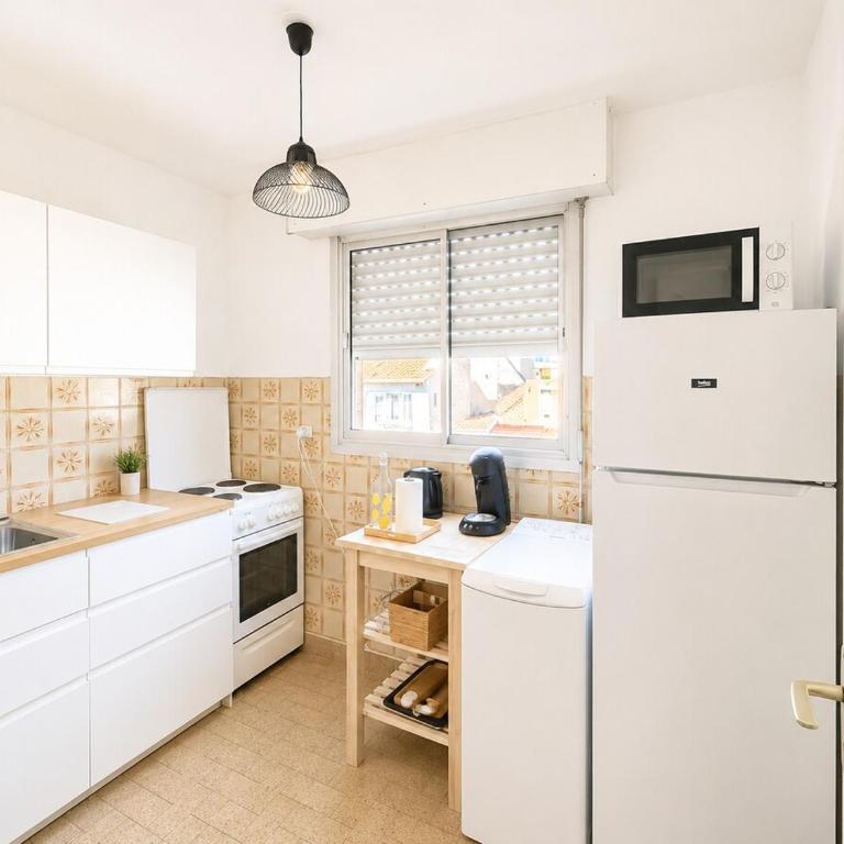 Central and 2 steps from Golfe-Juan beach - Apartment mit 2 Schlafzimmern - 15