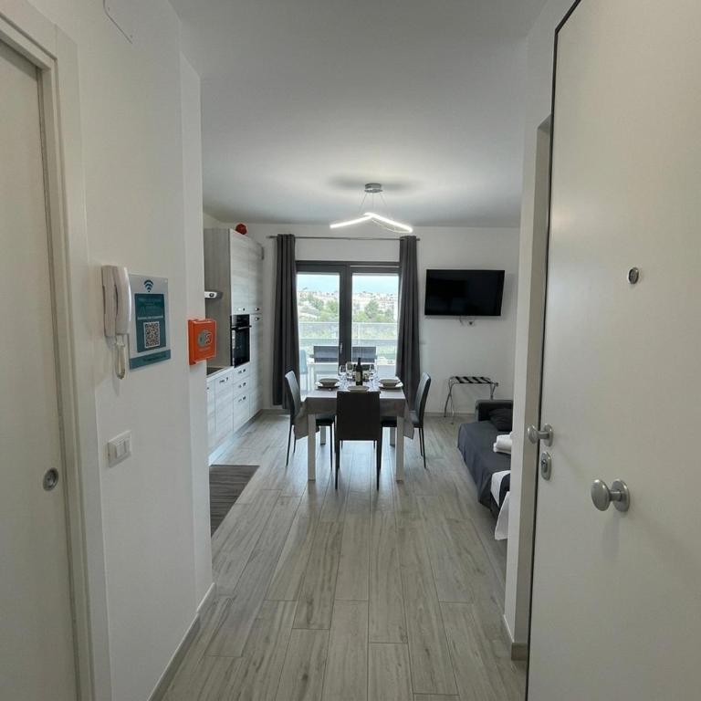Marisabella Suite 6 - 8 - 12 - Appartamento con 1 Camera da Letto, Vista Mare e Terrazza - 6