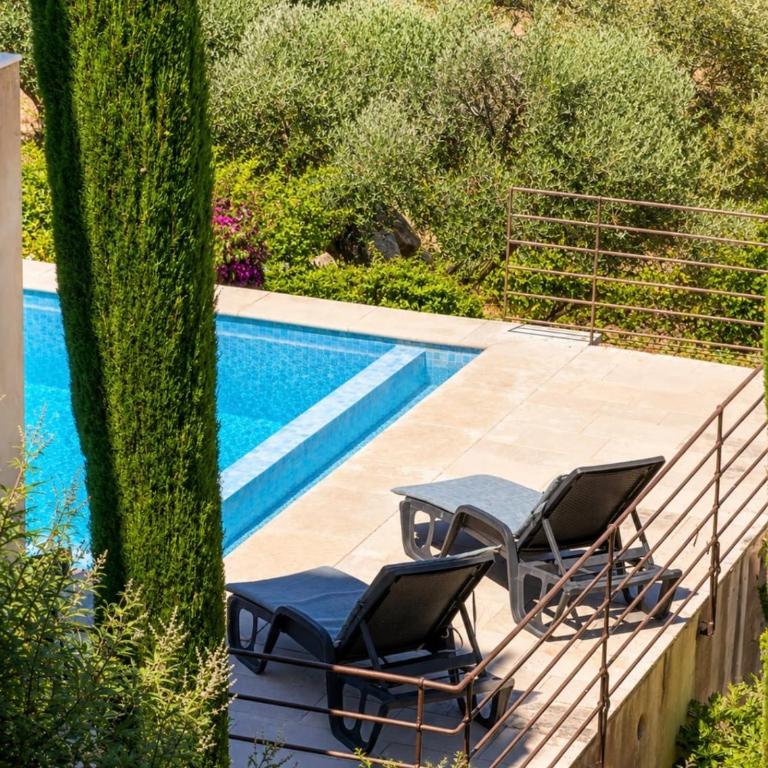 Panorama unique sur la baie de Calvi - Villa - 2