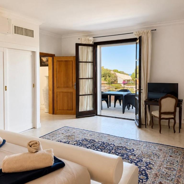 Panorama unique sur la baie de Calvi - Villa - 46