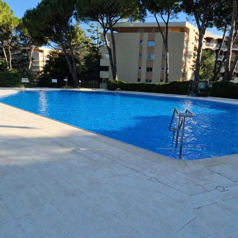 studio dans résidence avec piscine - Appartement 2 Chambres - 1