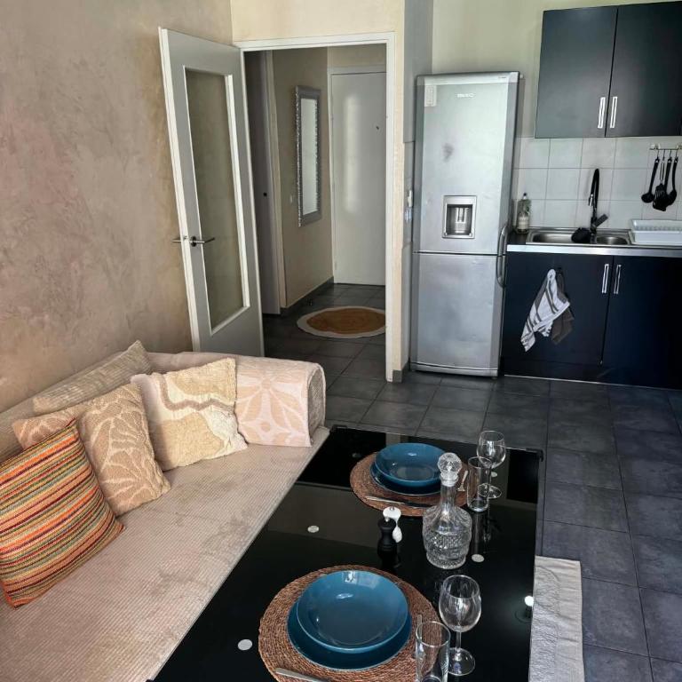 Appartement moderne avec terrasse, parking et clim - Apartamento de 1 dormitorio - 20