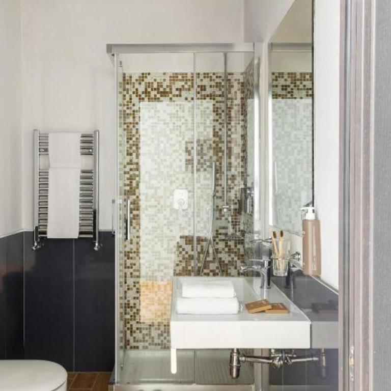 TriplyRooms Collection - Roma Colosseo - Double or Twin Room - 17