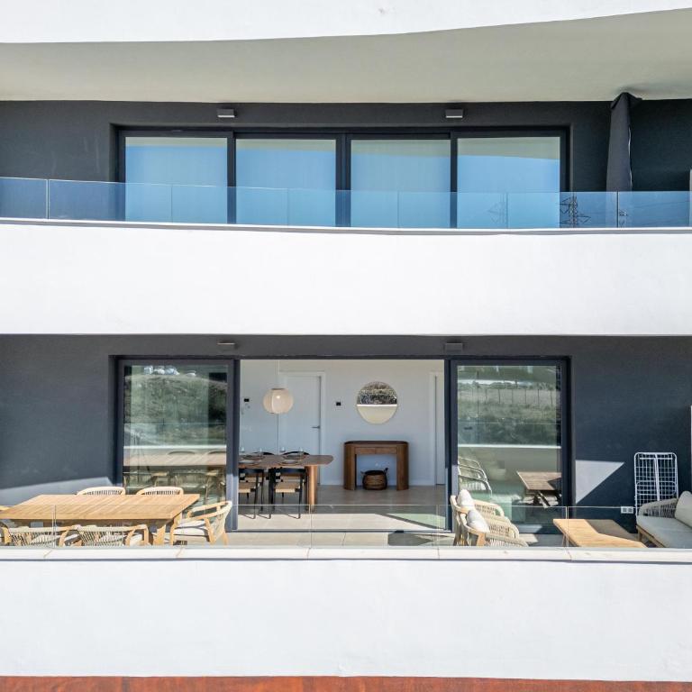 The West Breeze 2bedroom Poolview Terrace, Higueron West, Fuengirola - Apartamento de 2 dormitorios - 2