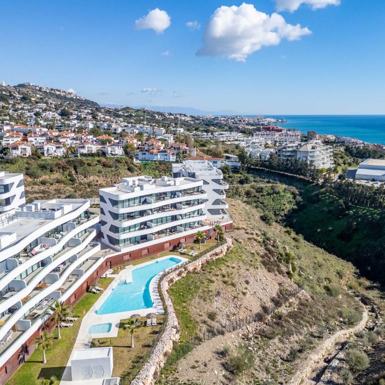 The West Breeze 2bedroom Poolview Terrace, Higueron West, Fuengirola - Apartamento de 2 dormitorios - 3
