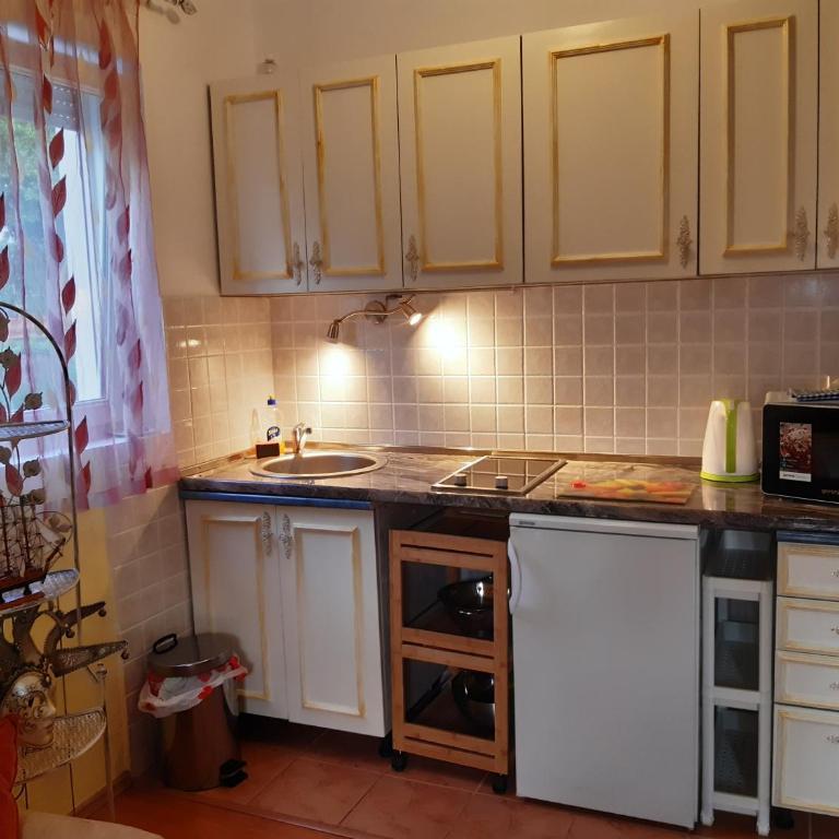 Cozy 1 bedroom flat near Petrovac beach - Apartment mit 1 Schlafzimmer - 7