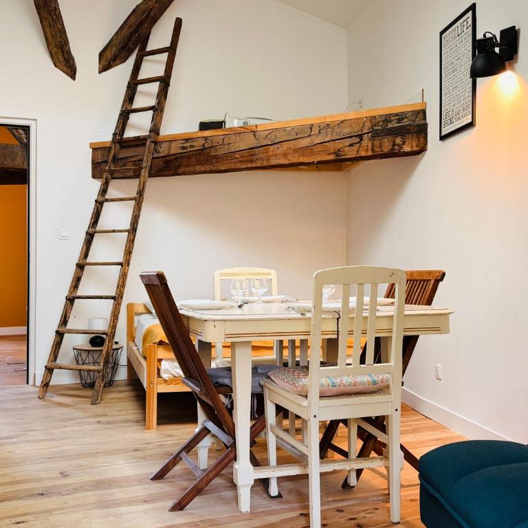 L'Espace et le Calme - Grand T2 cœur de Crest - Appartement 2 Chambres - 12