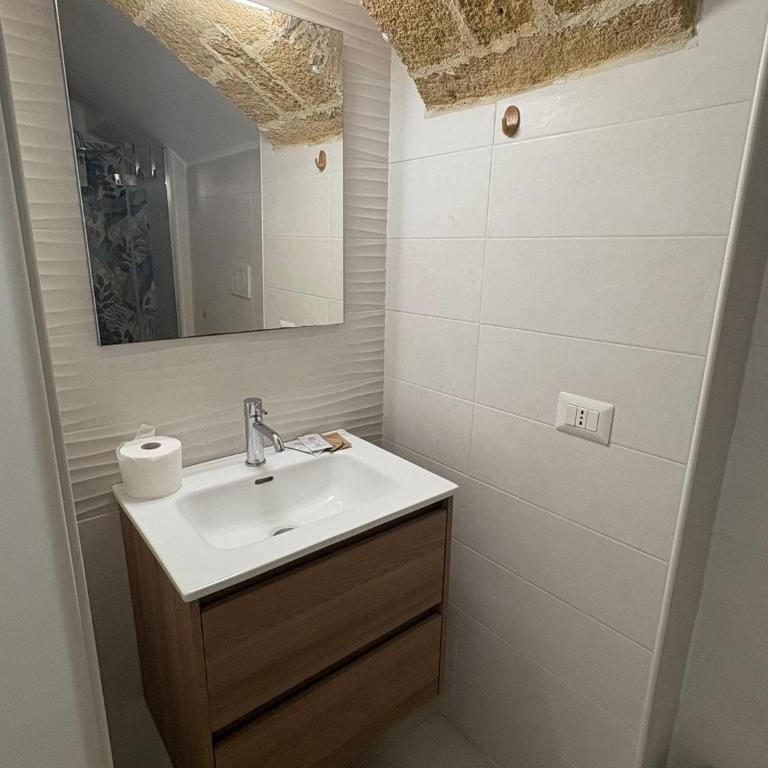 La Stanza sul porto di Maria - Appartamento con 1 Camera da Letto - 2