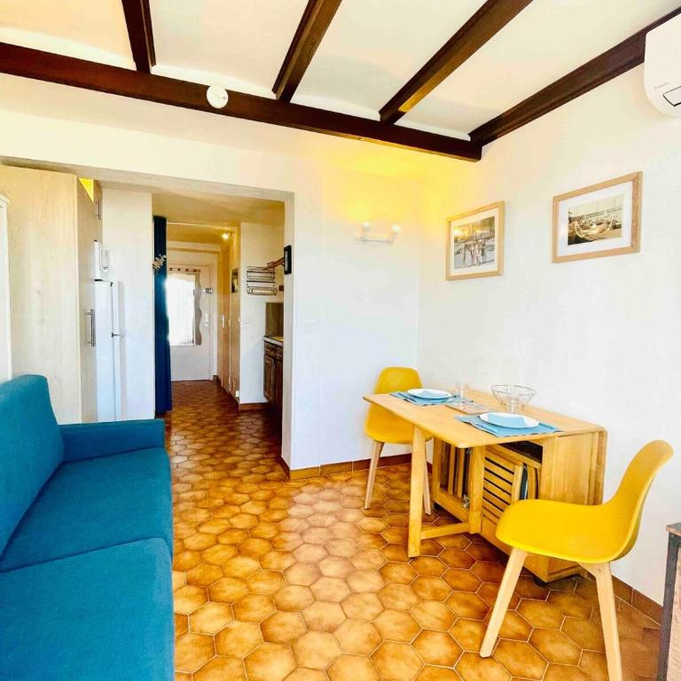 sea view, exceptional terrace, direct beach access - Appartamento con 1 Camera da Letto - 23