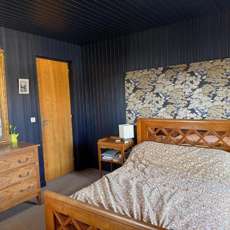 Spacious and comfortable home near beaches - Villa - 5