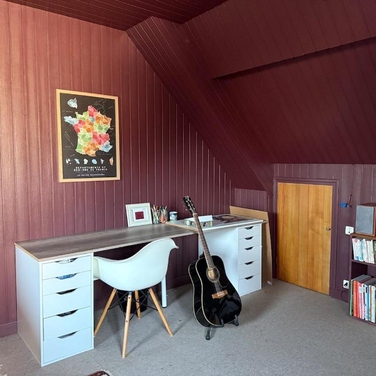 Spacious and comfortable home near beaches - Villa - 25