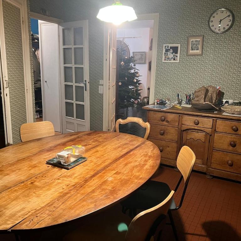 Spacious and comfortable home near beaches - Villa - 32