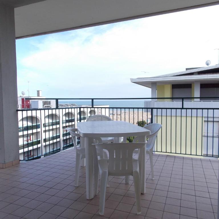 Condominio Aurora B - Appartamento con 2 Camere da Letto, Terrazza e Vista Mare - 12