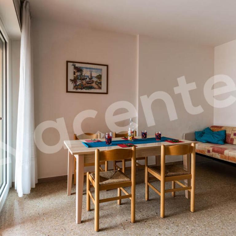 Condominio Aurora B - Appartamento con 2 Camere da Letto, Terrazza e Vista Mare - 4