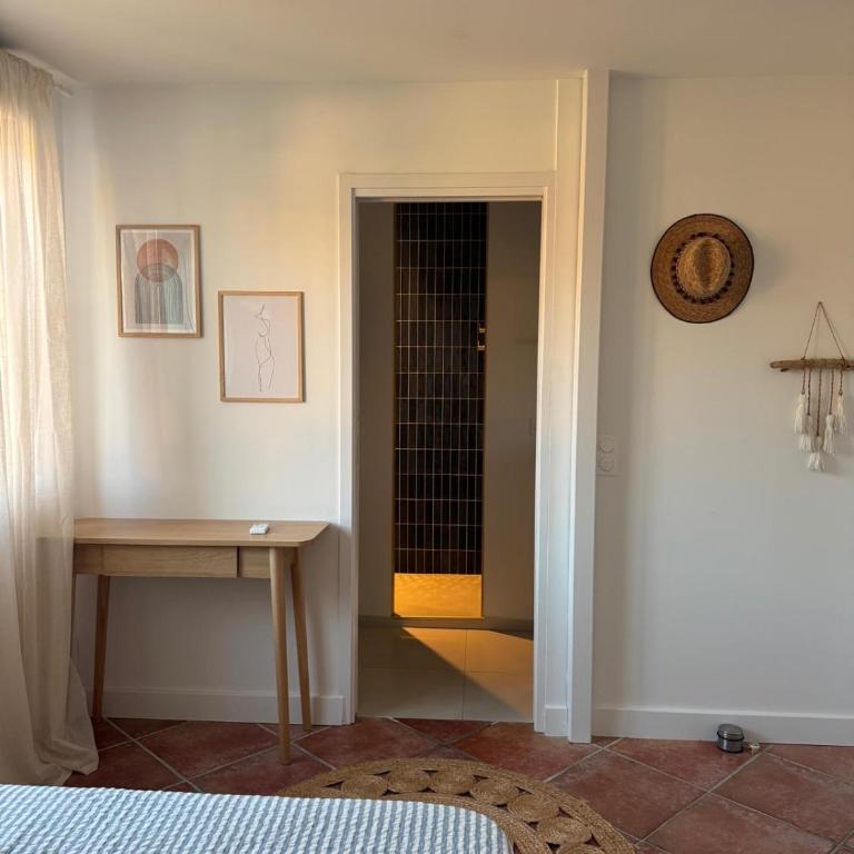 Plage 300m - Terrasse, Parking, Piscine et Climatisation - Two-Bedroom Apartment - 13