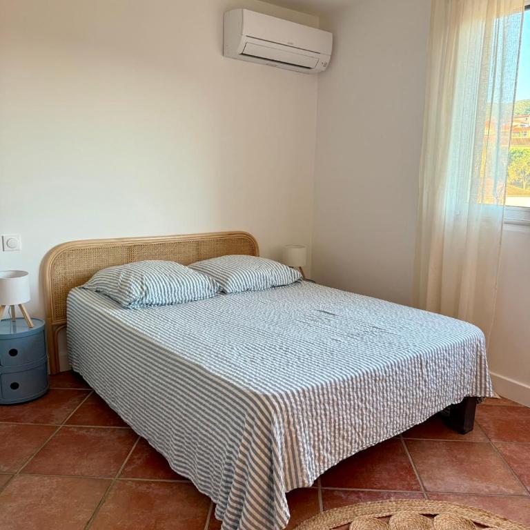 Plage 300m - Terrasse, Parking, Piscine et Climatisation - Two-Bedroom Apartment - 14